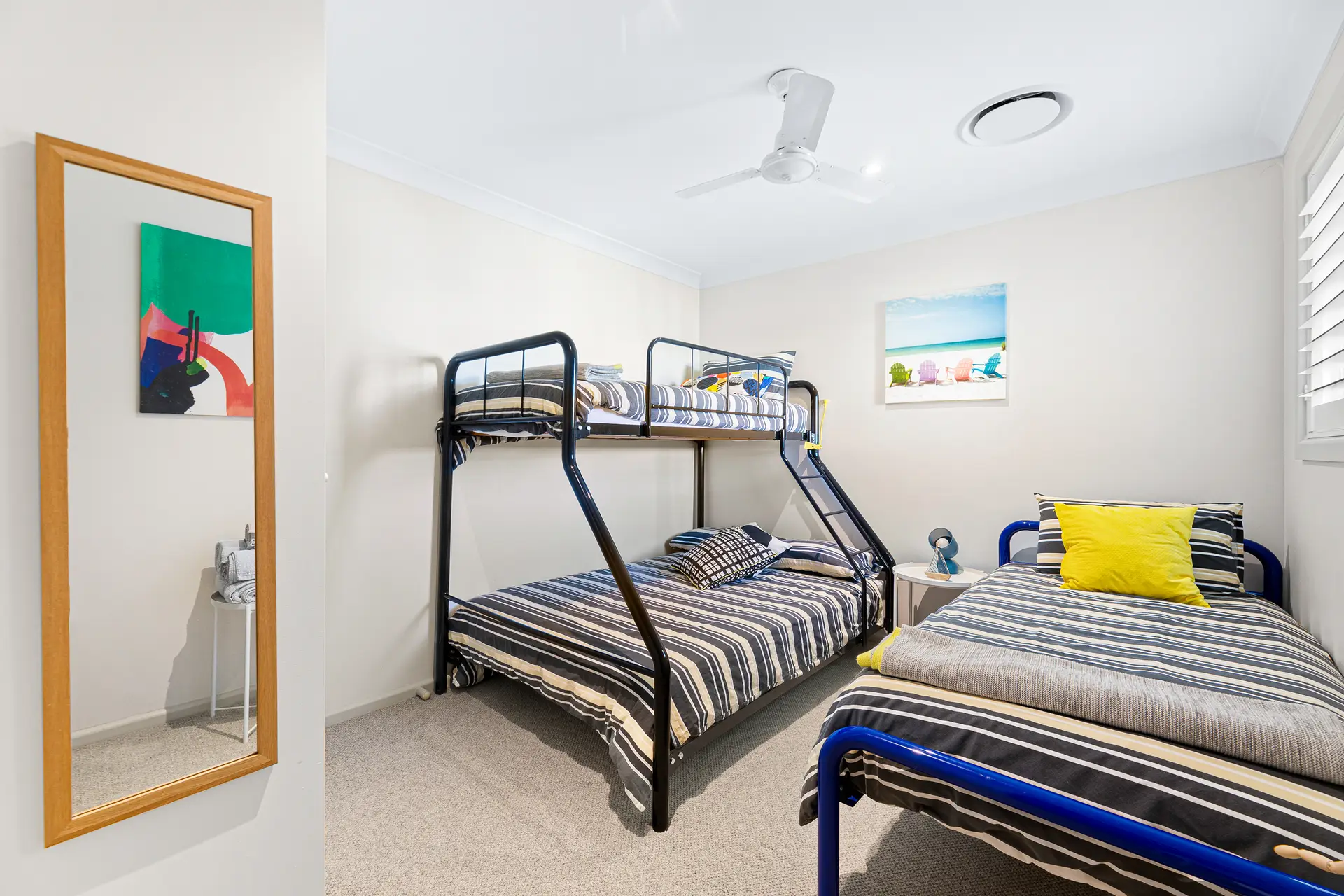 Family-friendly third bedroom at Bec’s Beach House